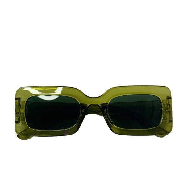 carrotclassics Other - Green sunglasses